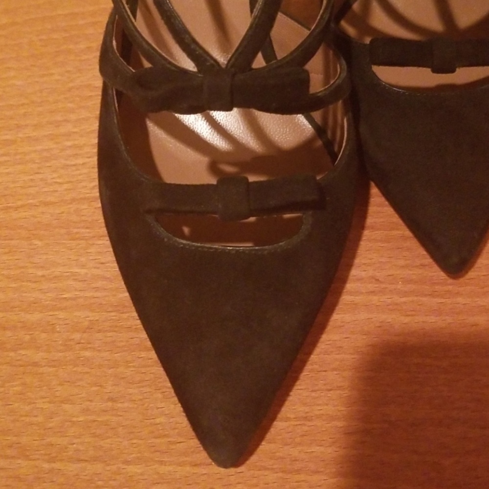 Shoes - Picture 3 of 5